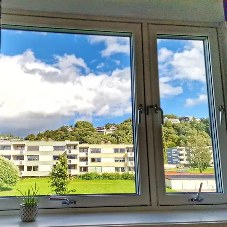 Private In A Shared With Mountain Views & Greenery Апартаменты